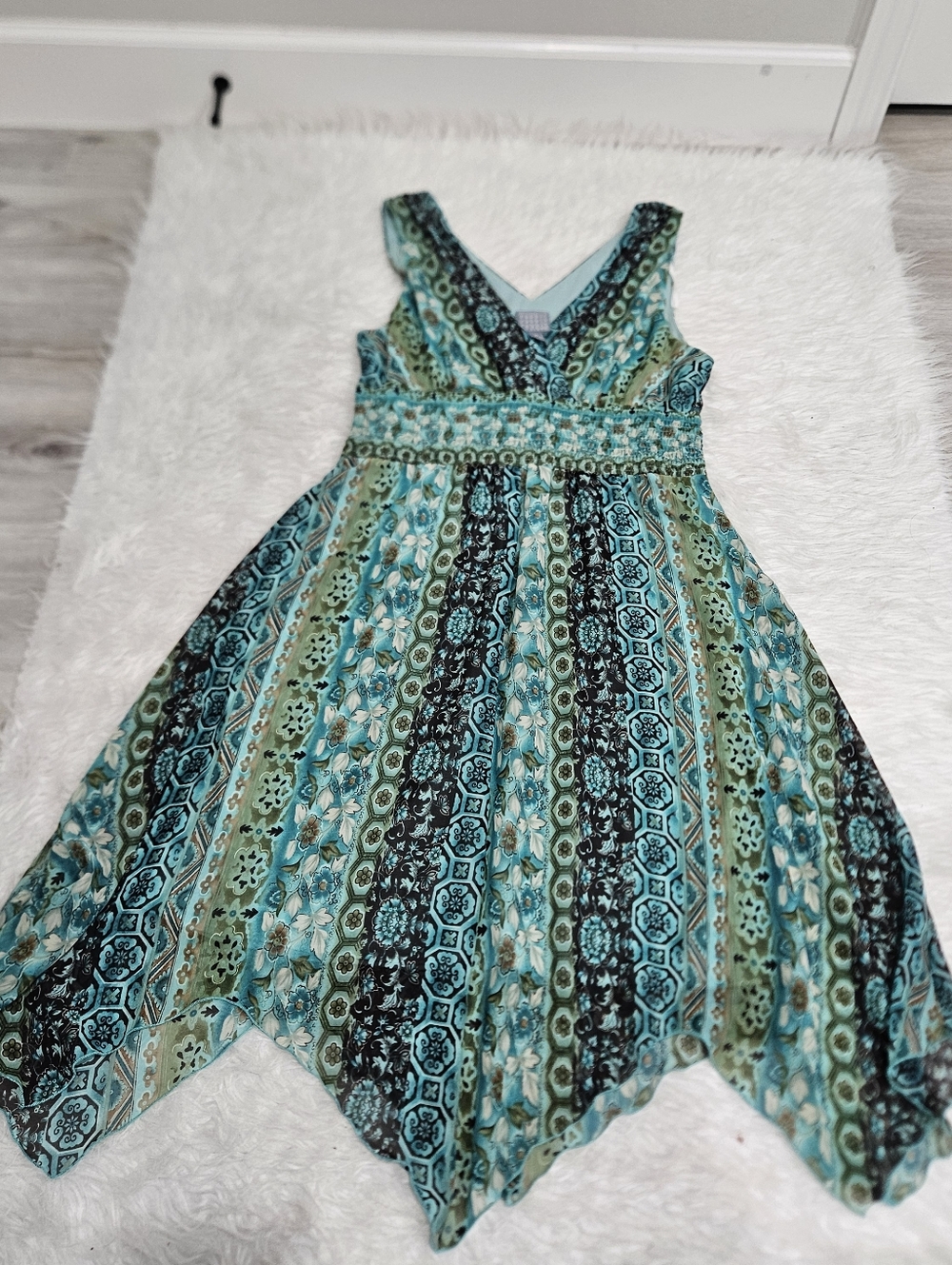 Rabbit Rabbit Rabbit Teal & Green Patterned Handkerchief Dress - Picture 2 of 6